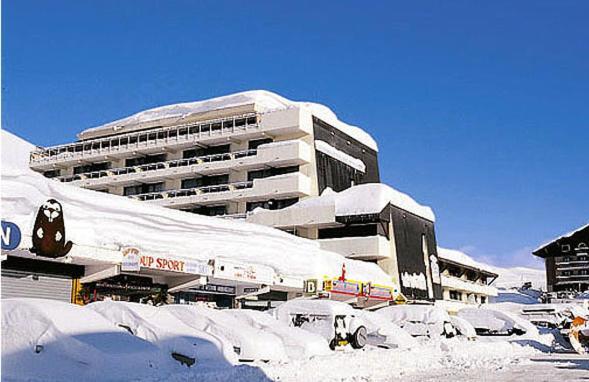 Hotel Le Dome Alpe d'Huez Exterior photo