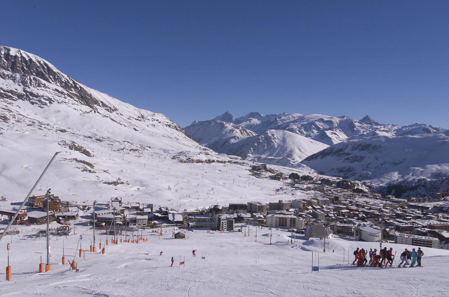 Hotel Le Dome Alpe d'Huez Exterior photo