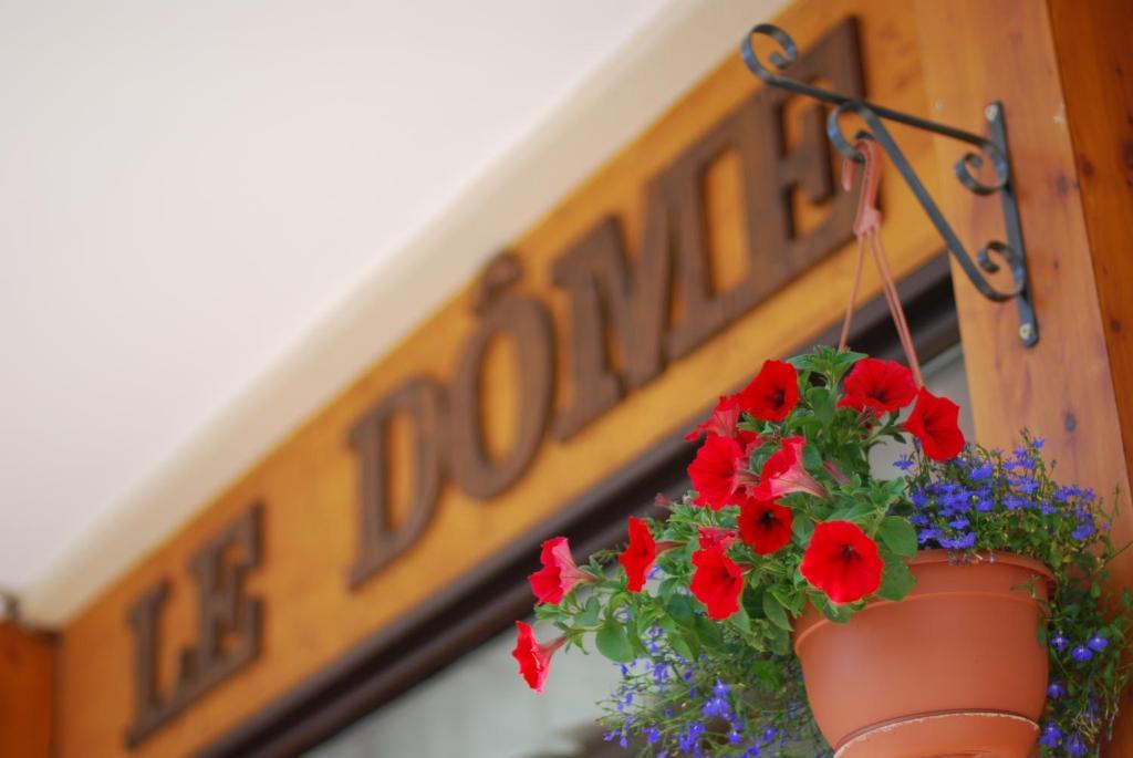 Hotel Le Dome Alpe d'Huez Exterior photo